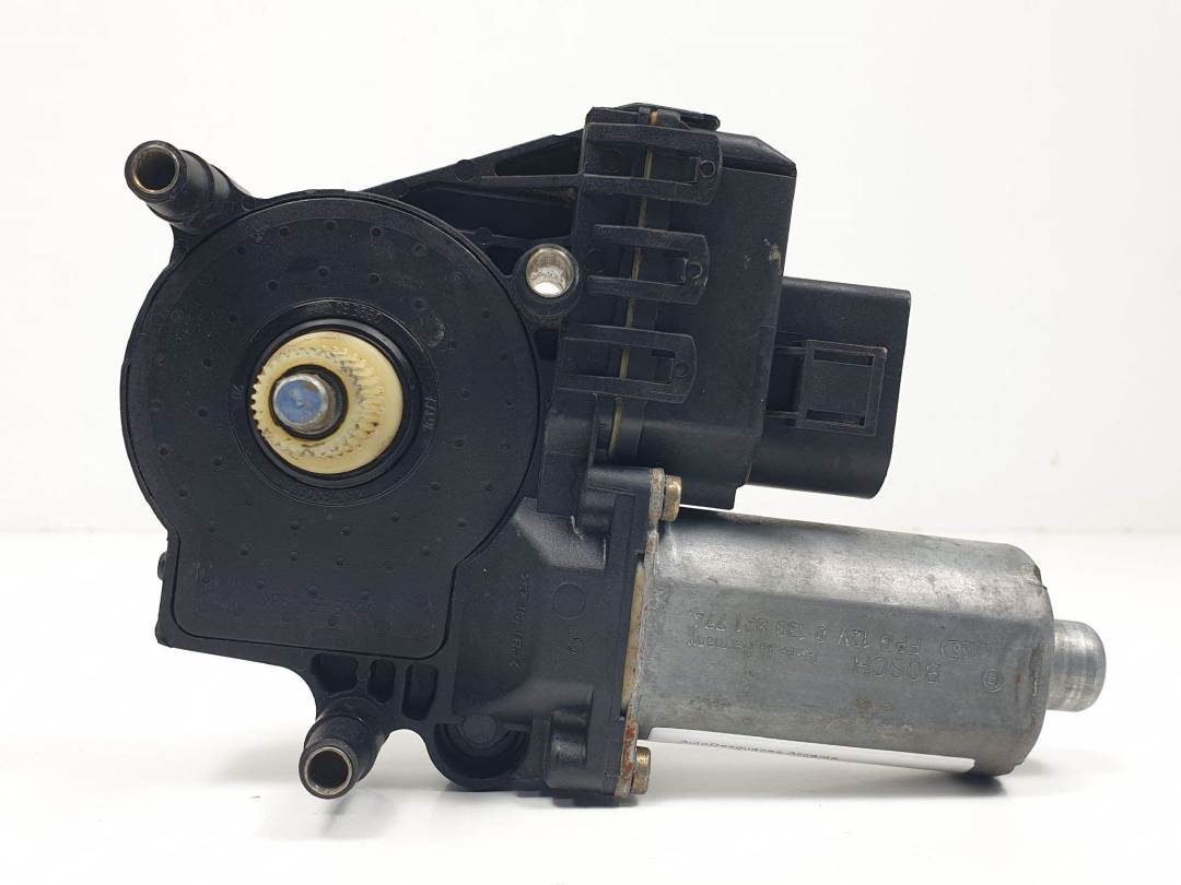 MOTOR ELEVALUNAS DELANTERO DERECHO - 4B0837462C - AUDI - ALLROAD QUATTRO (4BH)