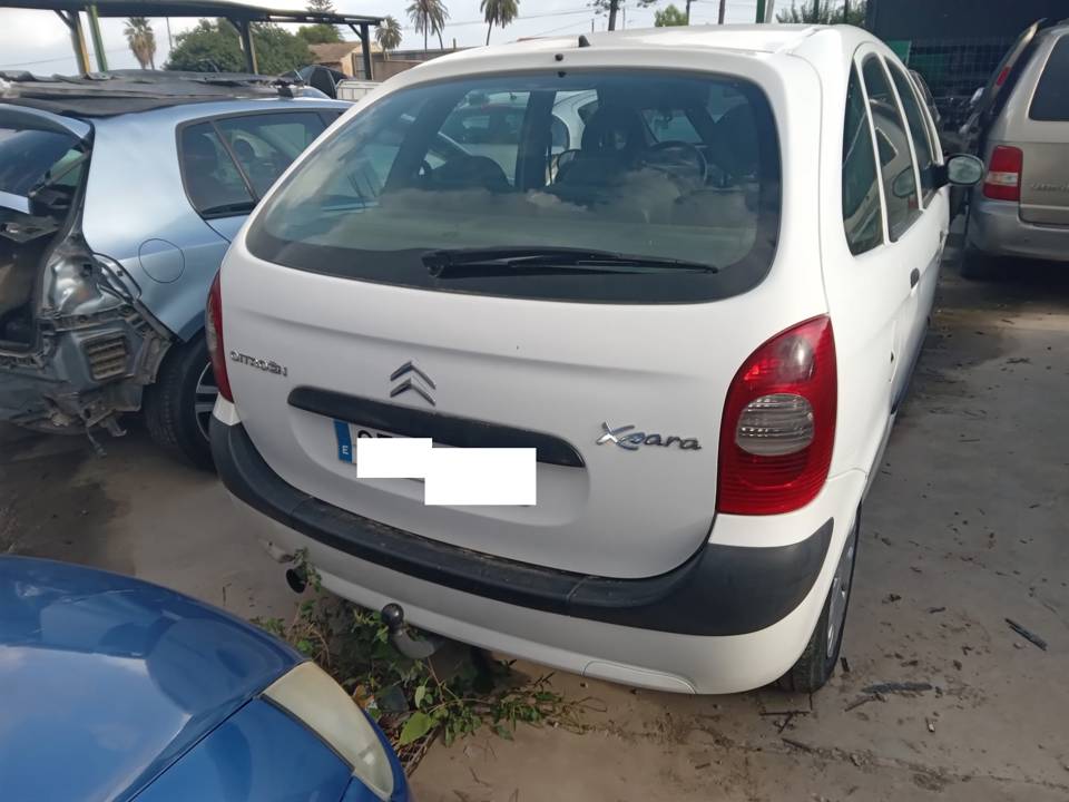 PARAGOLPES TRASERO