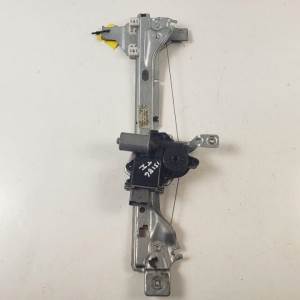 ELEVALUNAS TRASERO IZQUIERDO 9682808780 PEUGEOT 3008 (T84) Autodesguaces Alicante