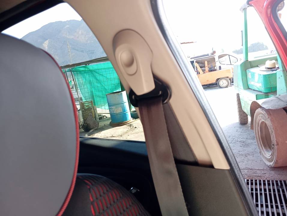 CINTURON SEGURIDAD DELANTERO IZQUIERDO