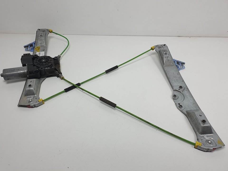 ELEVALUNAS DELANTERO IZQUIERDO - 72005001 - OPEL - CORSA D