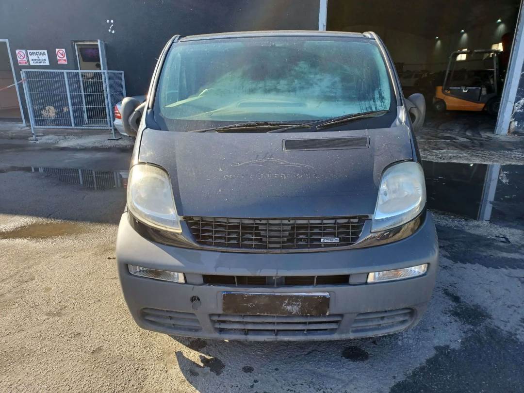 OPEL VIVARO (2001 - 2006)