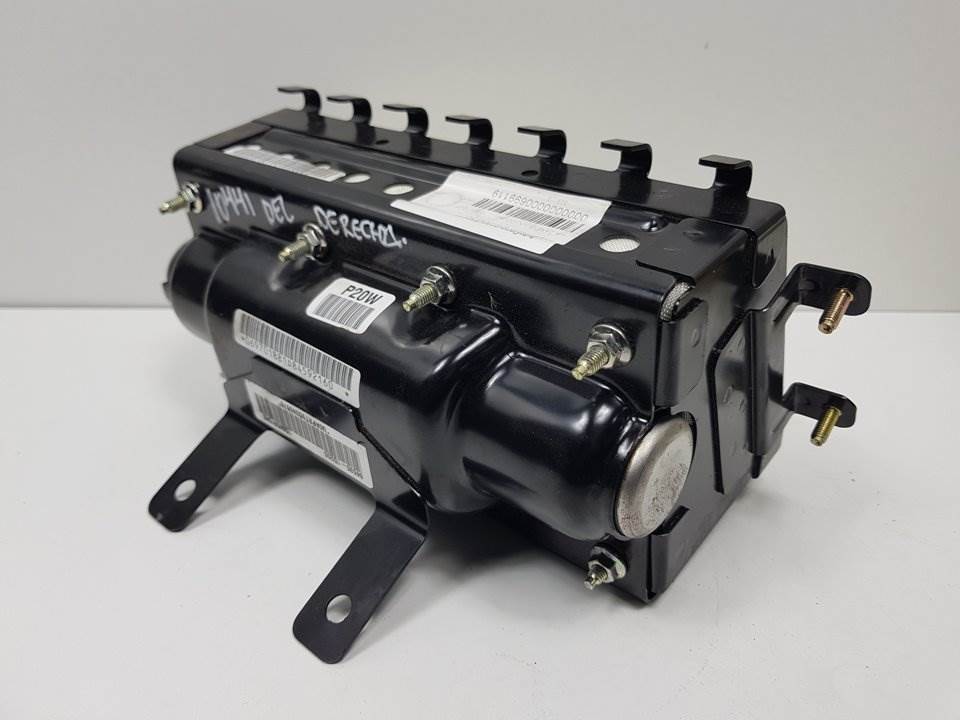 AIRBAG DELANTERO DERECHO - 845301D200 - KIA - CARENS (UN)