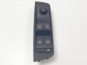 MANDO ELEVALUNAS DELANTERO IZQUIERDO 8X4959521A AUDI A1 (8X) Autodesguaces Alicante