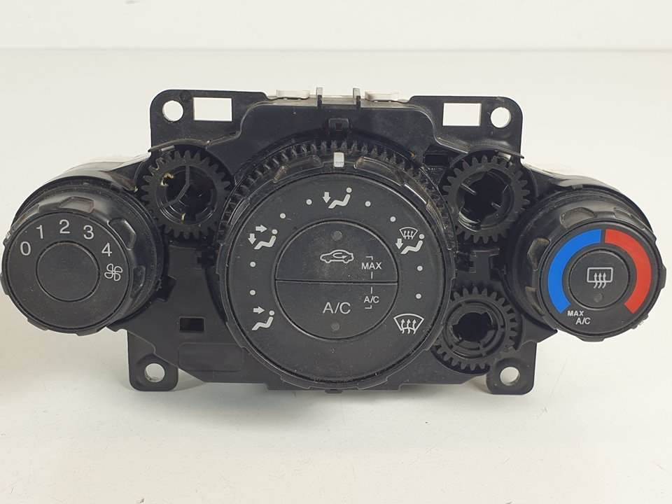 MANDO CALEFACCION / AIRE ACONDICIONADO - 8A6118549 - FORD - FIESTA (CB1)