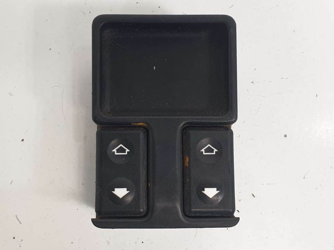 MANDO ELEVALUNAS DELANTERO IZQUIERDO - 1374491 - BMW - SERIE 5 TOURING (E34)