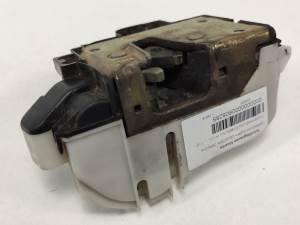 CERRADURA PUERTA DELANTERA DERECHA 1H1837016 VOLKSWAGEN GOLF III BERLINA (1H1) Autodesguaces Alicante