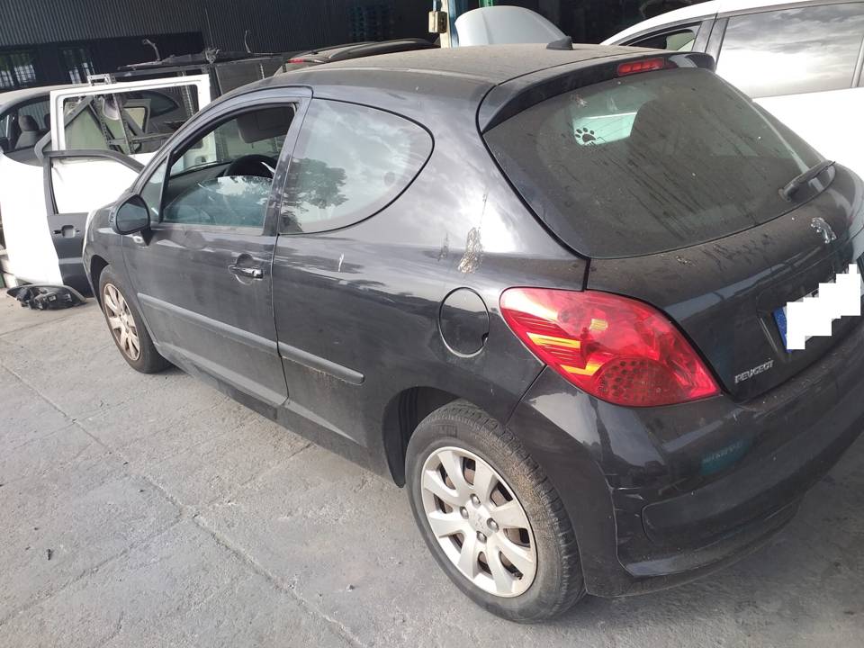 TAPA EXTERIOR COMBUSTIBLE