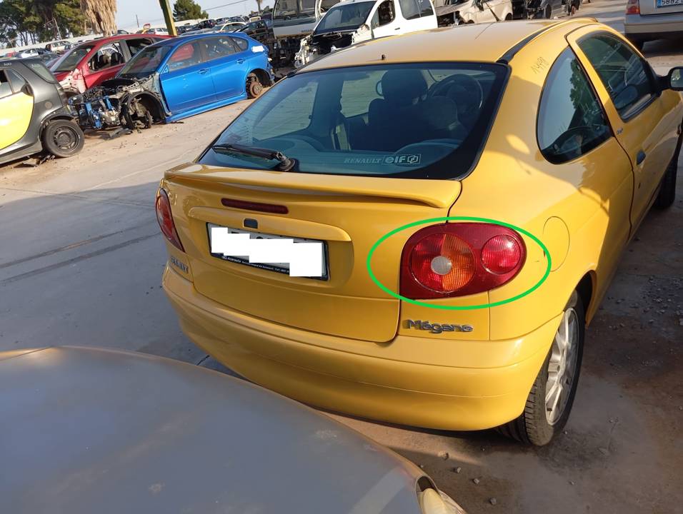 PILOTO TRASERO DERECHO
