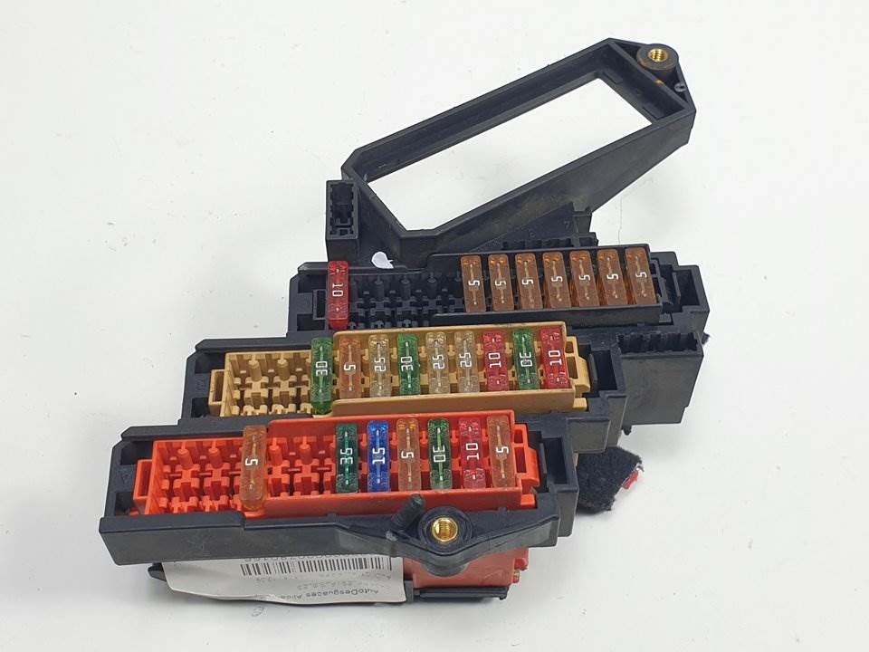 CAJA RELES / FUSIBLES - 4L0971845 - AUDI - Q7 (4L)