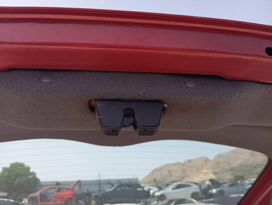 CERRADURA MALETERO / PORTON