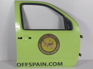 PUERTA DELANTERA DERECHA NISSAN NAVARA PICK-UP (D40M) Autodesguaces Alicante