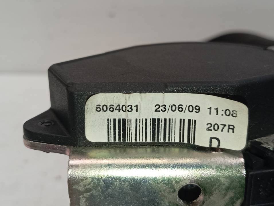 CINTURON SEGURIDAD DELANTERO DERECHO