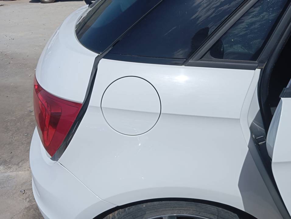 TAPA EXTERIOR COMBUSTIBLE
