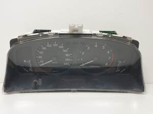 CUADRO INSTRUMENTOS 8380002390A TOYOTA COROLLA (E11) Autodesguaces Alicante