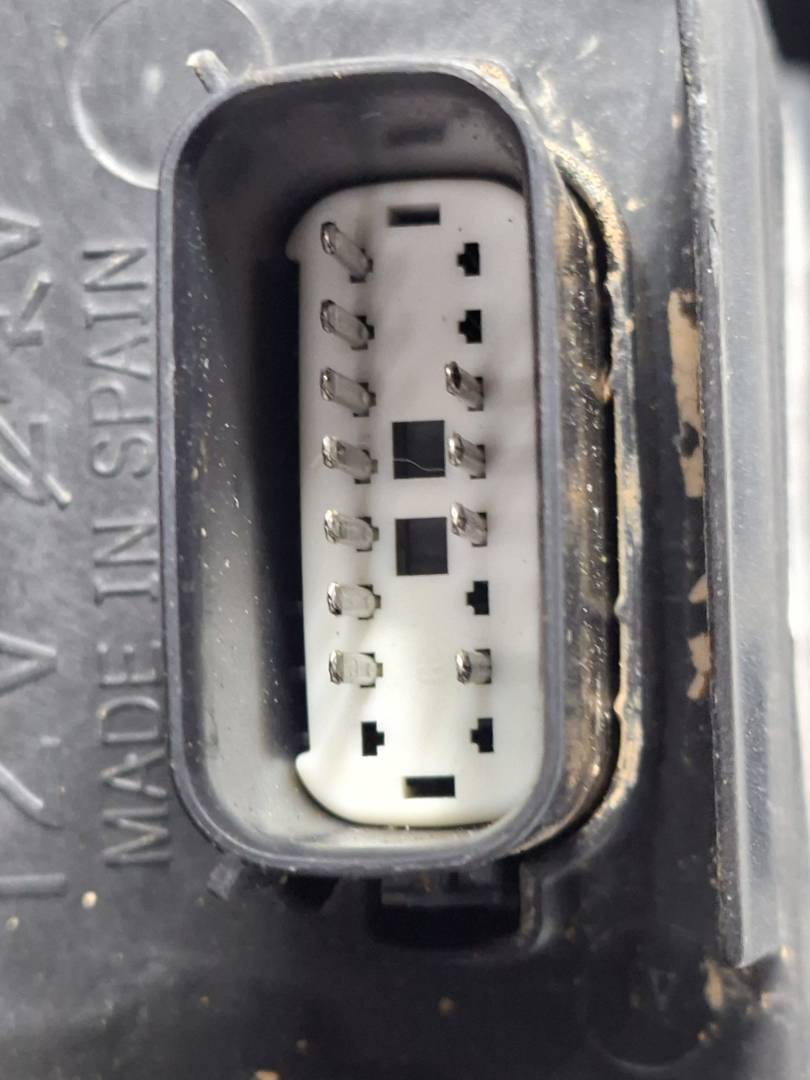Foto 5 de Faro Derecho Ford Kuga (cbs) (2012–2020)