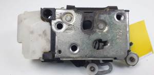 CERRADURA PUERTA DELANTERA DERECHA ALFA ROMEO 147 (190) Autodesguaces Alicante