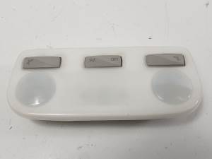 LUZ INTERIOR 26430008R RENAULT SCENIC III (JZ) Autodesguaces Alicante