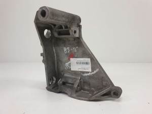 SOPORTE ALTERNADOR 070903143C VOLKSWAGEN TOUAREG (7LA) Autodesguaces Alicante