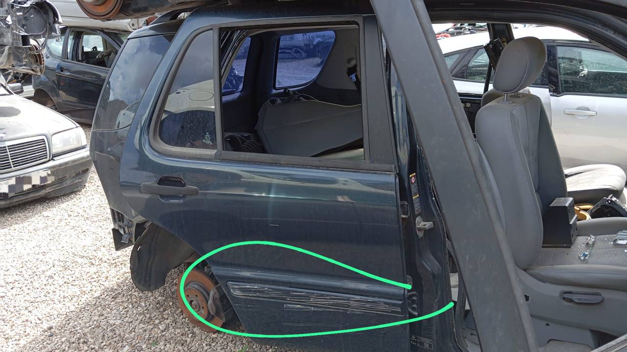 CERRADURA PUERTA TRASERA DERECHA