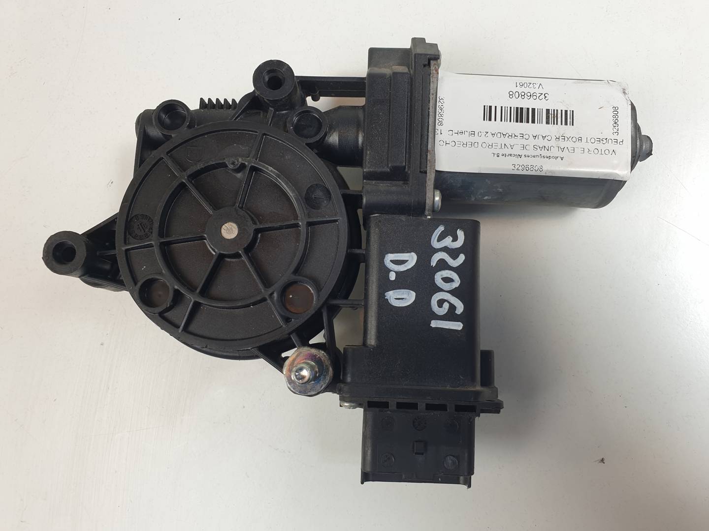 MOTOR ELEVALUNAS DELANTERO DERECHO - 13689220 - PEUGEOT - BOXER CAJA CERRADA