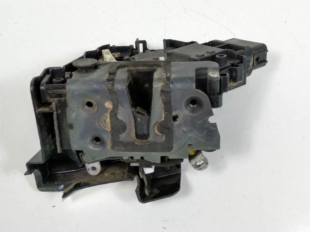 CERRADURA PUERTA DELANTERA IZQUIERDA - 3M5AR21813ER - FORD - FOCUS SPORTBREAK (CAP)