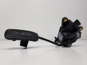POTENCIOMETRO PEDAL 18002AX70B NISSAN NOTE (E11E) Autodesguaces Alicante