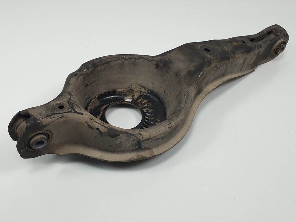 BRAZO SUSPENSION INFERIOR TRASERO DERECHO - FORD - FOCUS TURN. (CB8)