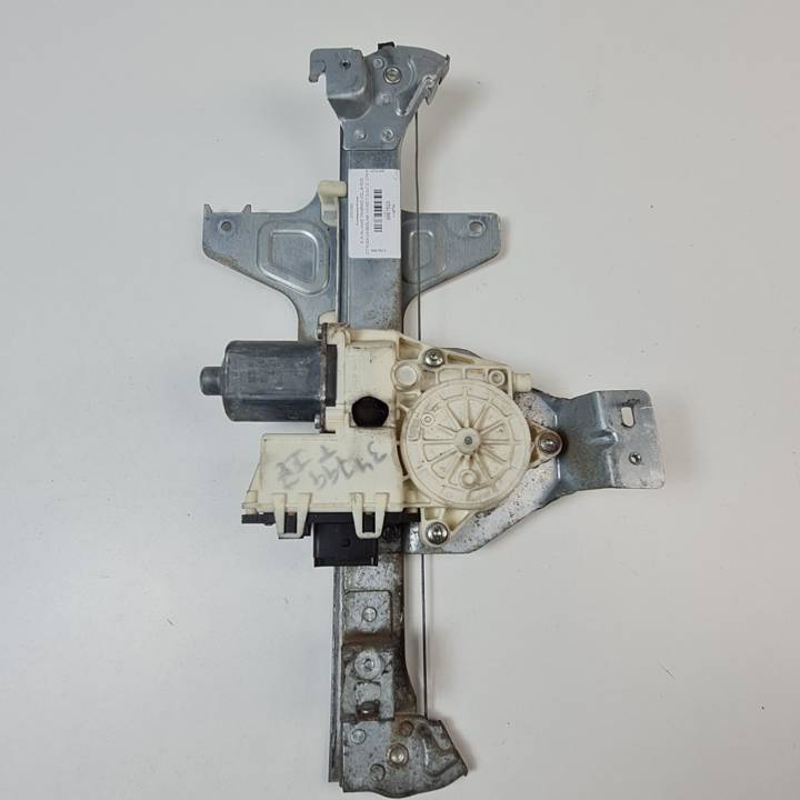 ELEVALUNAS TRASERO IZQUIERDO 0130822239 CITROEN C4 BERLINA Autodesguaces Alicante