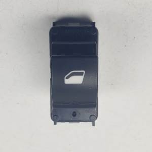 MANDO ELEVALUNAS DELANTERO DERECHO 96762292ZD CITROEN C3 Autodesguaces Alicante