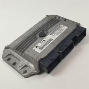 CENTRALITA MOTOR UCE V29004369A RENAULT MEGANE III SPORT TOURER Autodesguaces Alicante
