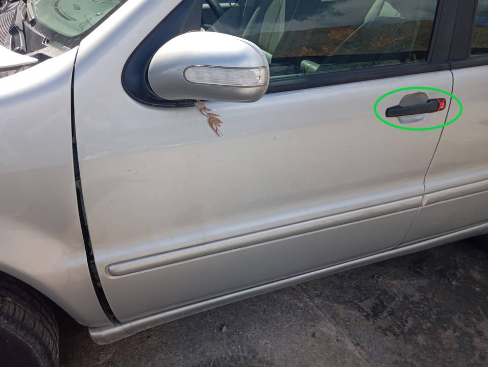 MANETA EXTERIOR DELANTERA IZQUIERDA