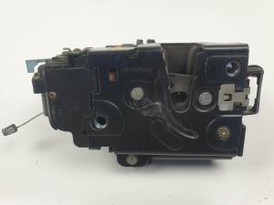 CERRADURA PUERTA DELANTERA IZQUIERDA 3D1837015 VOLKSWAGEN TOUAREG (7LA) Autodesguaces Alicante