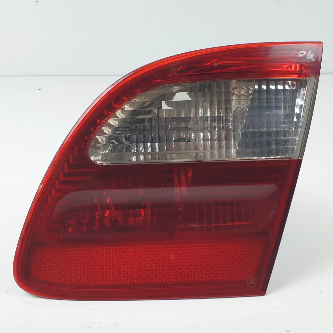 PILOTO TRASERO DERECHO INTERIOR - A2118201464 - MERCEDES - CLASE E (W211) FAMILIAR