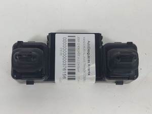 MANDO ELEVALUNAS TRASERO DERECHO 56010091AB JEEP CHEROKEE (KJ) Autodesguaces Alicante