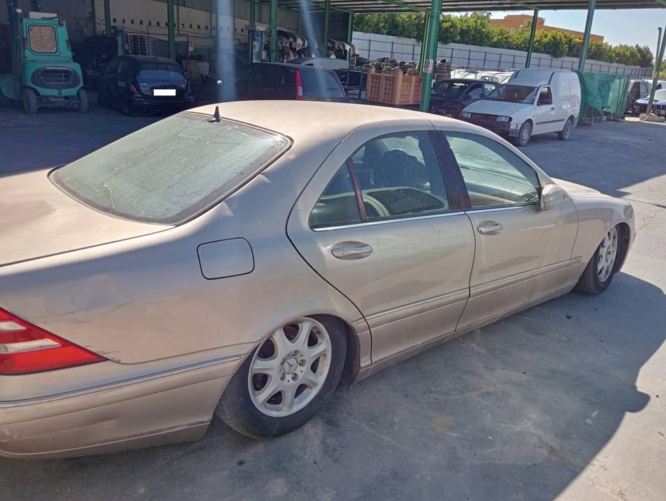TAPA EXTERIOR COMBUSTIBLE