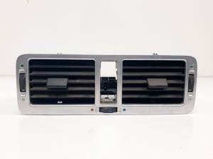 REJILLA AIREADORA JBD000022PUY LAND ROVER RANGE ROVER (L322) Autodesguaces Alicante