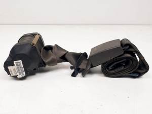 CINTURON SEGURIDAD TRASERO DERECHO BC105Z051556 NISSAN MICRA C+C (CK12E) Autodesguaces Alicante