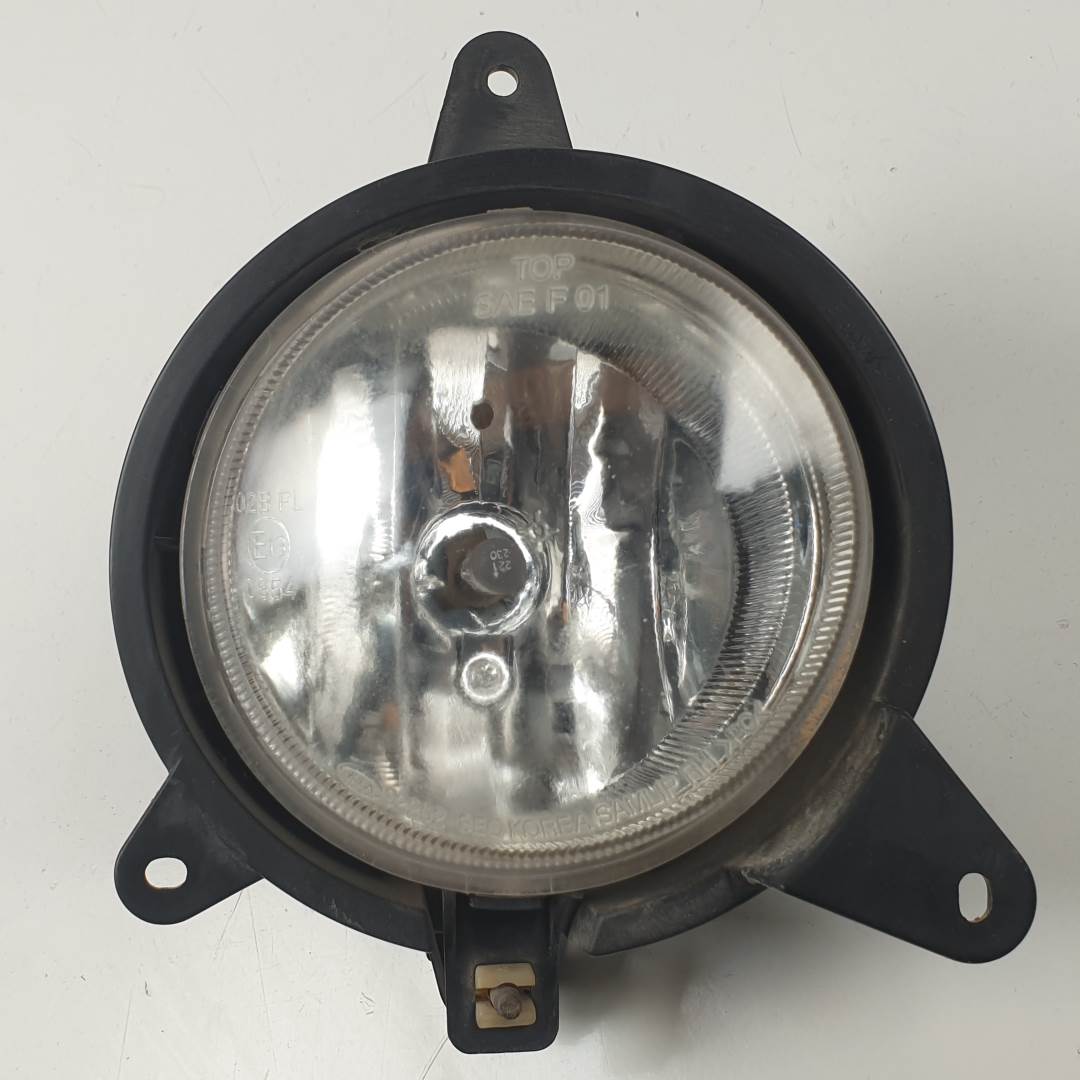 FARO ANTINIEBLA DERECHO - 922023E0 - KIA - SORENTO