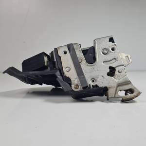 CERRADURA PUERTA DELANTERA IZQUIERDA 8235113 BMW SERIE 5 BERLINA (E39) Autodesguaces Alicante