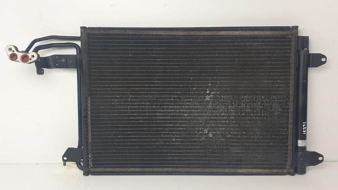 CONDENSADOR / RADIADOR AIRE ACONDICIONADO - VOLKSWAGEN - JETTA (1K2)