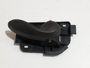 MANETA INTERIOR DELANTERA DERECHA FIAT PUNTO BERLINA (188) Autodesguaces Alicante