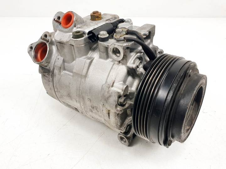 COMPRESOR AIRE ACONDICIONADO 64528379924 BMW SERIE 5 BERLINA (E39) Autodesguaces Alicante