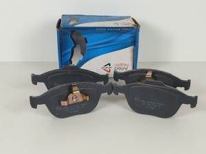 PASTILLAS DE FRENO ADB01165 FORD FOCUS BERLINA (CAP) Autodesguaces Alicante