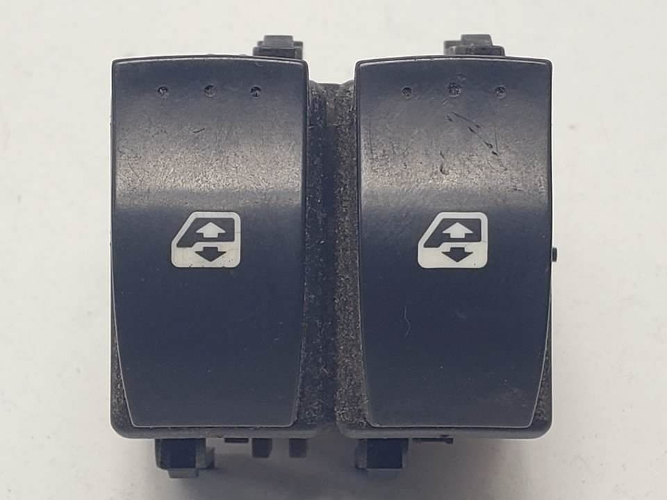 Fensterheberschalter vorne links - RENAULT - LAGUNA II (BG0)
