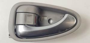 MANETA INTERIOR TRASERA IZQUIERDA 6920605051 TOYOTA AVENSIS Autodesguaces Alicante