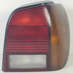 PILOTO TRASERO DERECHO 6N0945096B VOLKSWAGEN POLO BERLINA (6N1) Autodesguaces Alicante