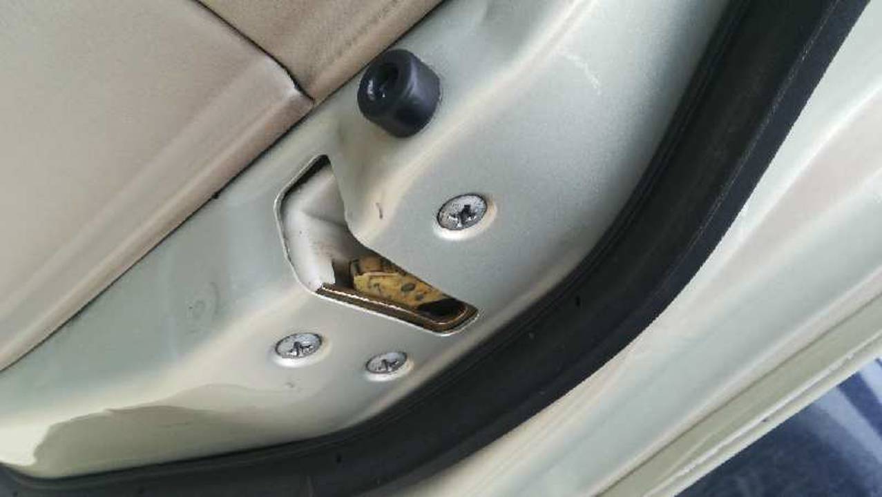 CERRADURA PUERTA DELANTERA DERECHA