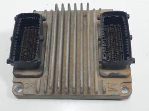 CENTRALITA MOTOR UCE 12201579 DAEWOO NUBIRA BERLINA Autodesguaces Alicante