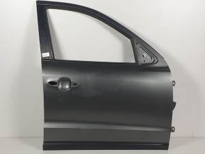 PUERTA DELANTERA DERECHA HYUNDAI SANTA FE (BM) Autodesguaces Alicante